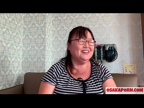 ❤️ Feit japönsk mamma sýnir risastóra brjósta sína og hefur gaman af kynlífsleikfangi. 51 árs gömul asísk móðir talar um kynlífsreynslu sína. Yukiko 1 OSAKAPORN feitur milf ❤ Harð klám hjá okkur ❌